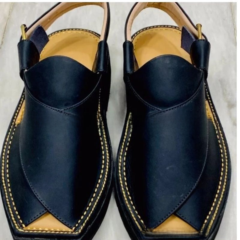 Minimalist Buckle Leather Sandals