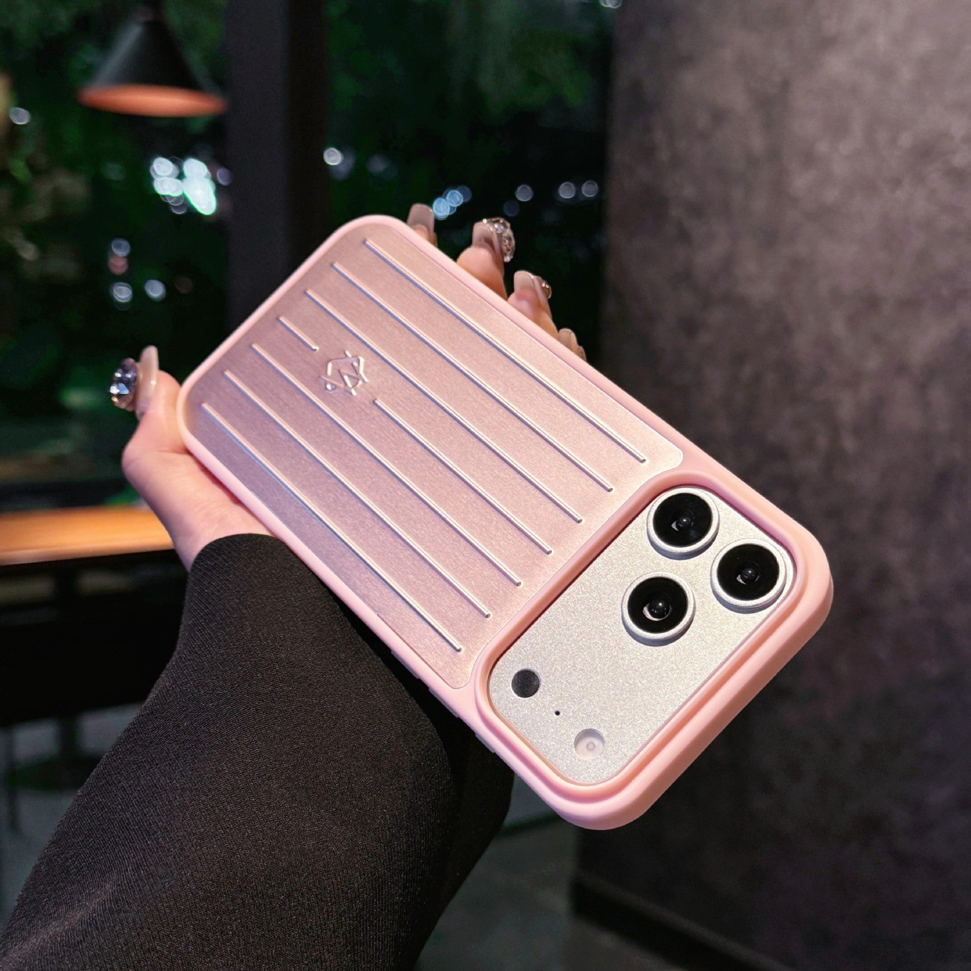 Aluminum magnesium alloy mobile phone protective cover